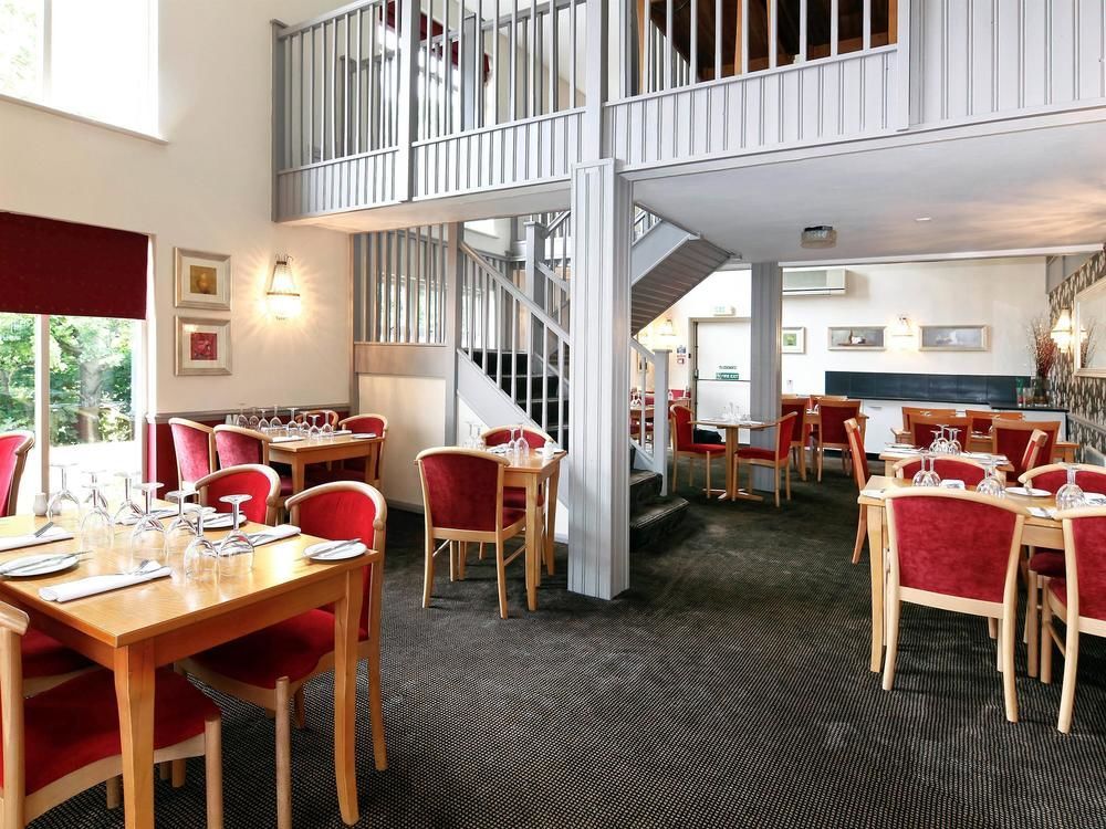 Mercure Hatfield Oak Hotel Exterior photo