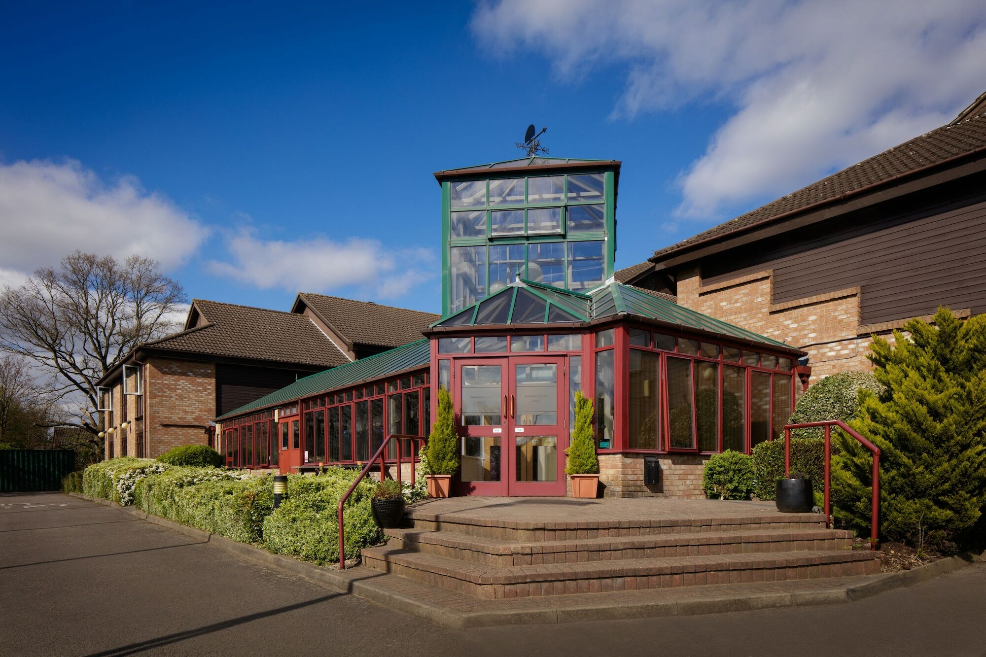 Mercure Hatfield Oak Hotel Exterior photo